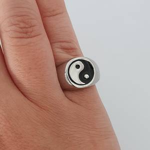 Silver yin yang ring